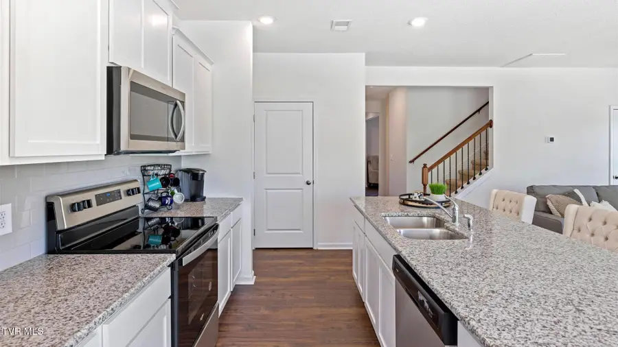 218 Artist Avenue, Johnson City, TN 37615 - Image #3