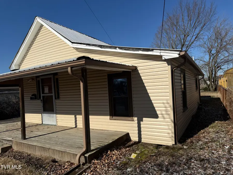 906 Poplar Street, Kingsport, TN 37660 - #2