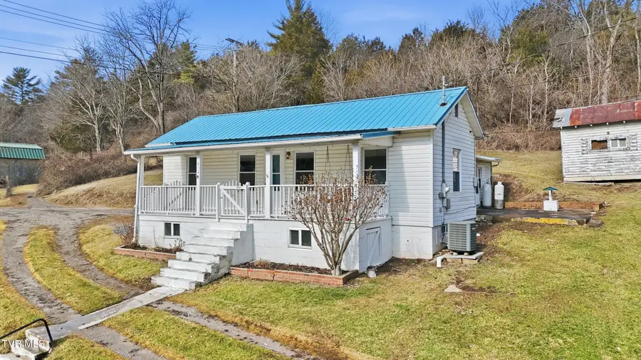 454 Fincastle Road, Lebanon, VA 24266 - #2
