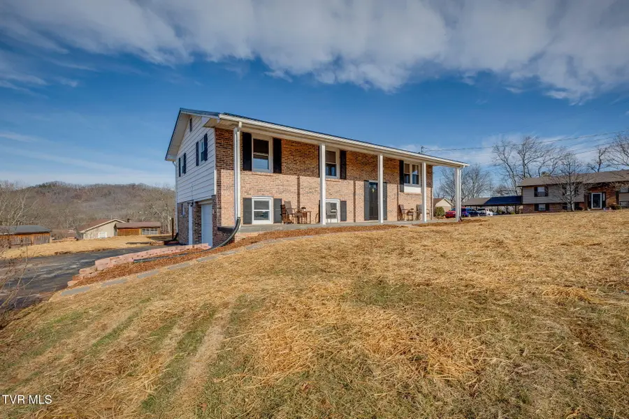 411 Skyland Drive, Bristol, TN 37620 - #3