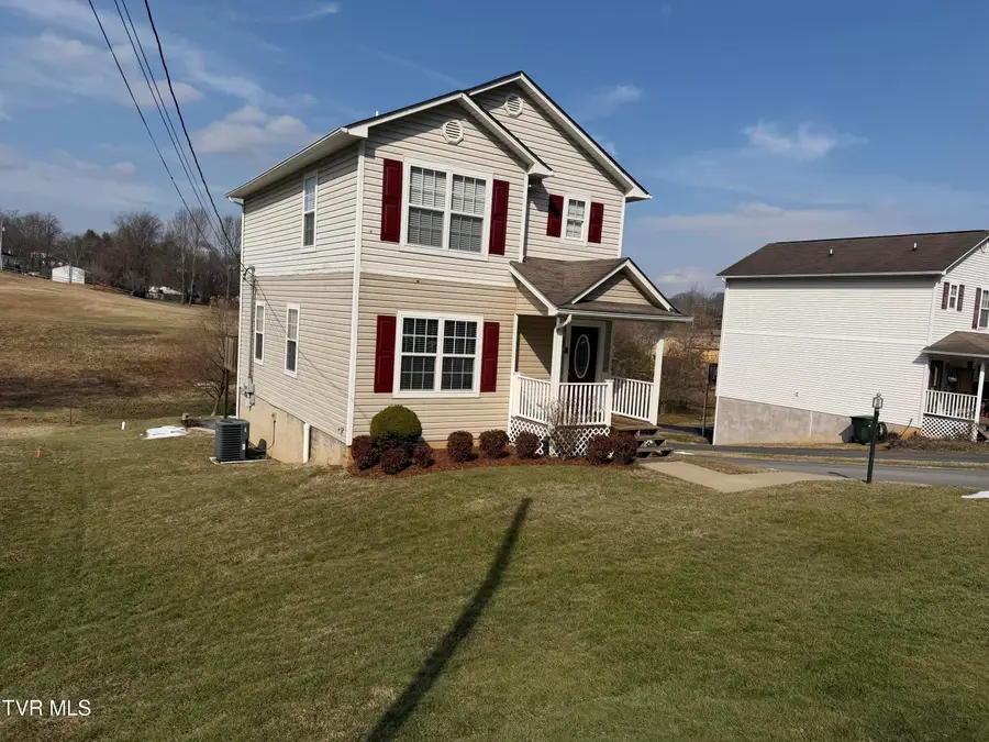 127 Cloverdale Lane, Johnson City, TN 37604 - #3