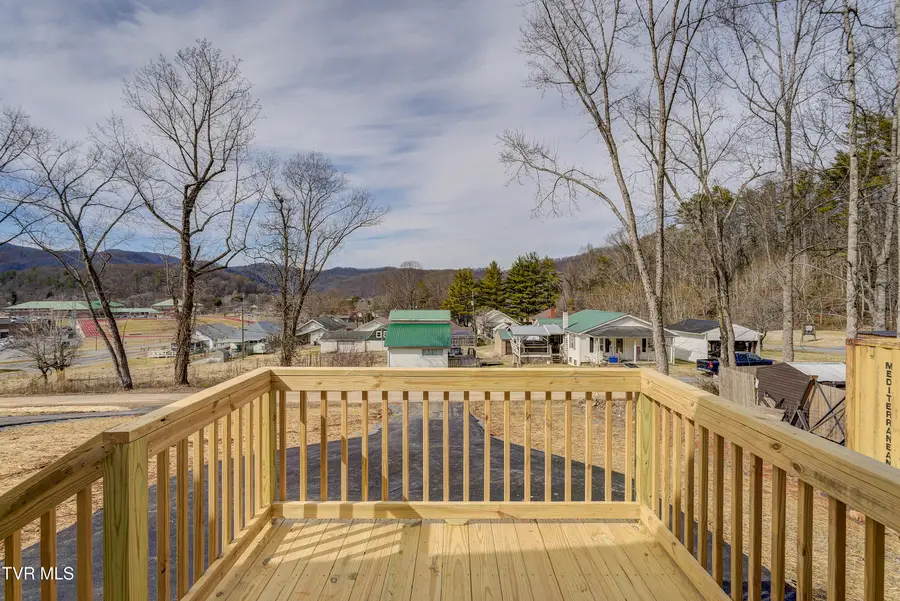 200 Florida Avenue, Erwin, TN 37650 - #2