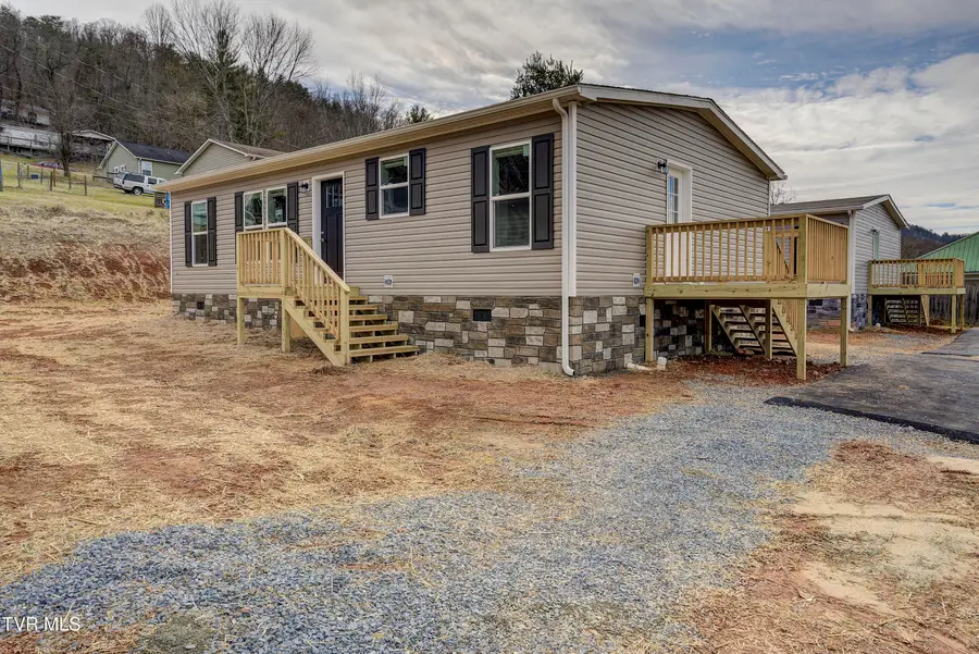 202 Florida Avenue, Erwin, TN 37650 - #3