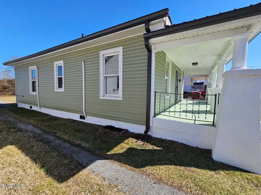 204 Delaware Street, Johnson City, TN 37604 - #3