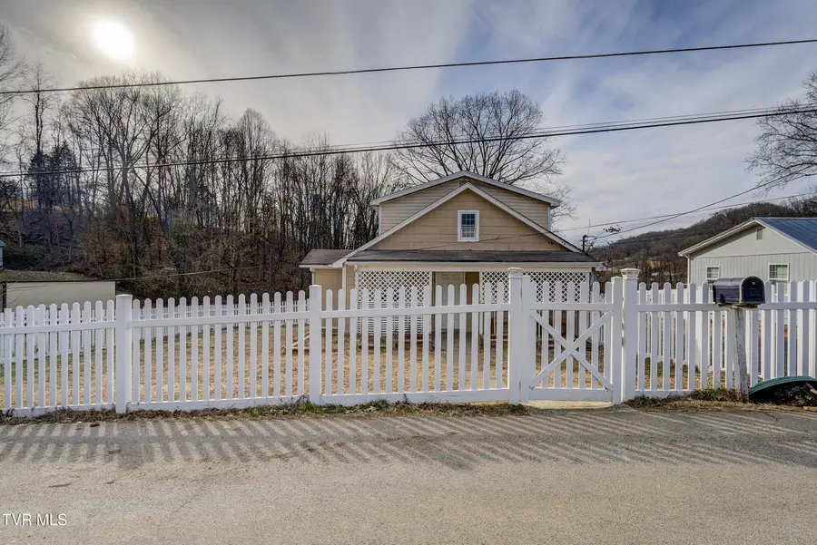 1908 Darnell Drive, Kingsport, TN 37665 - #2