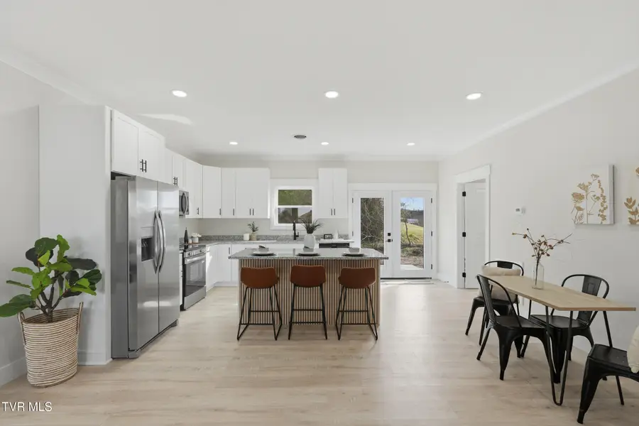 403 Lynnwood Drive, Bristol, VA 24201 - #2