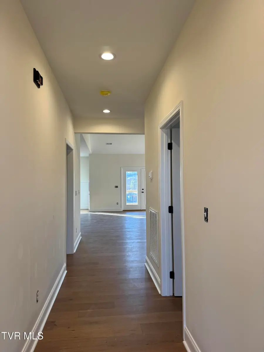 1172 Hawley Road, Blountville, TN 37617 - #3