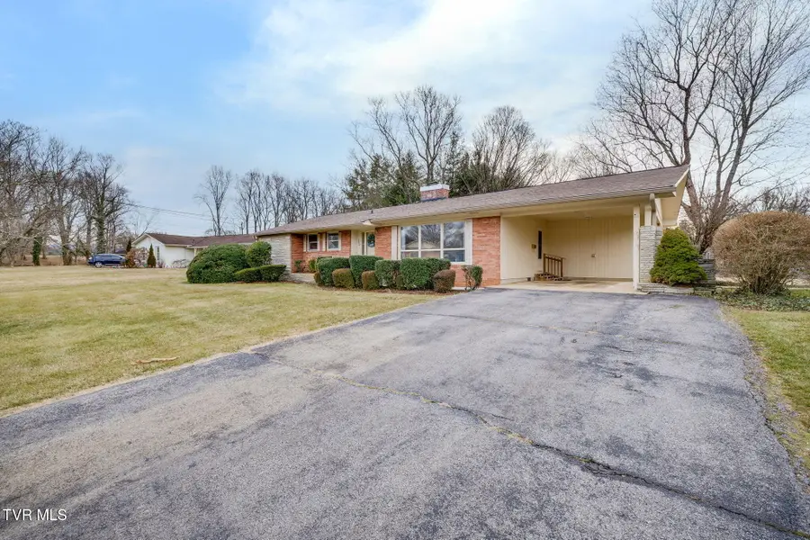 1602 Fairway Drive Drive, Johnson City, TN 37601 - #2