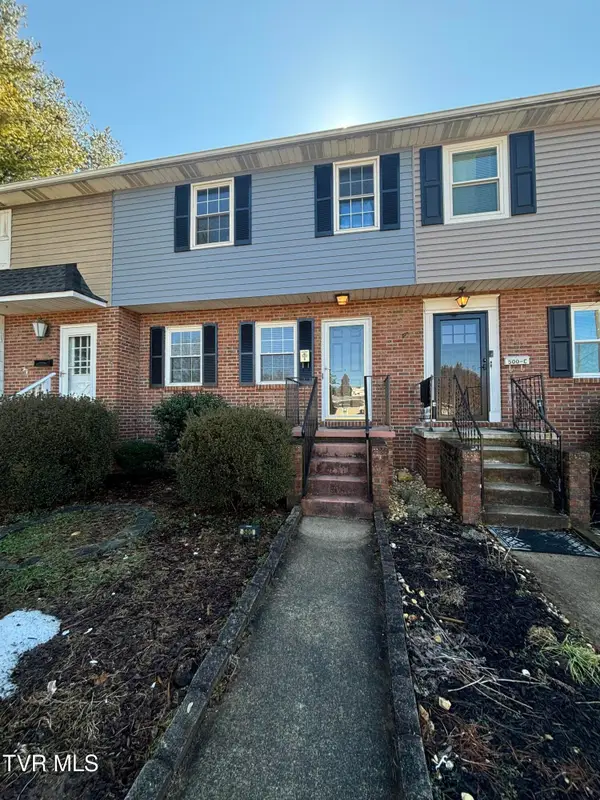 500 West F Street #B, Elizabethton, TN 37643