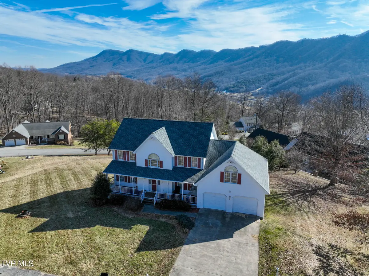 945 Moccasin Hills Drive, Gate City, VA 24251 - #1