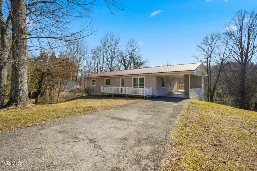 1506 East Mountain View Avenue, Big Stone Gap, VA 24219 - #2