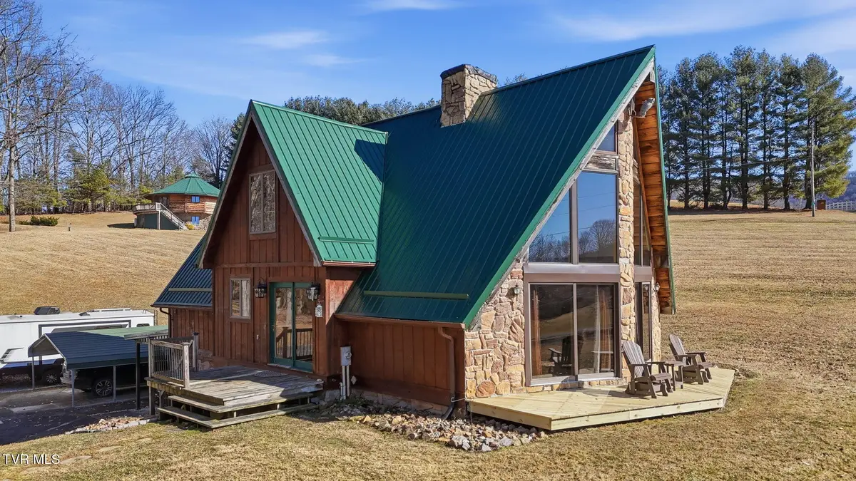 251 Forbes Street, Cedar Bluff, VA 24609 - #1