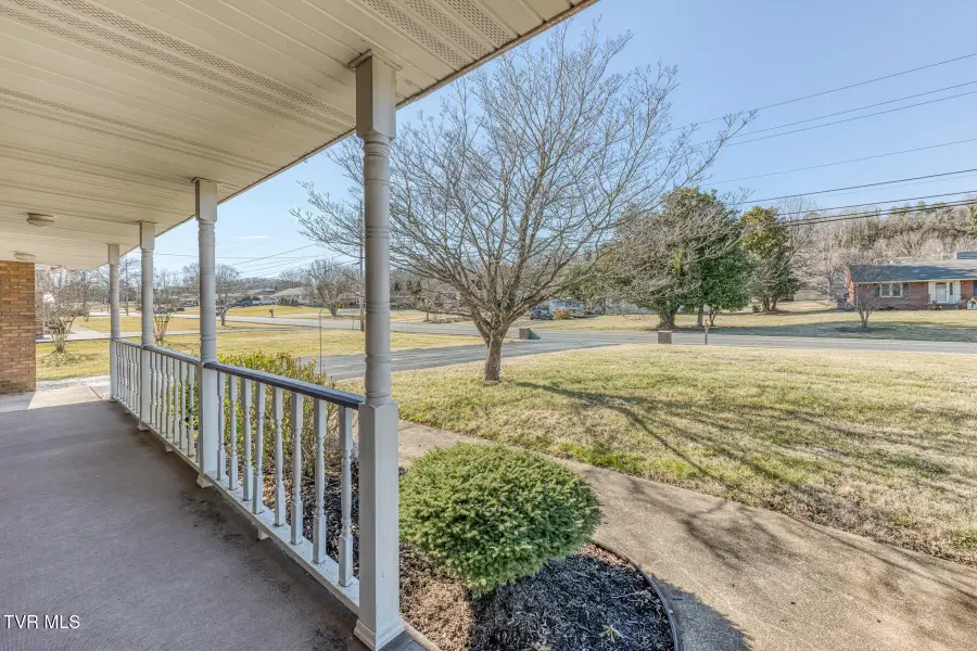 517 Colonial Heights Road, Kingsport, TN 37663 - #2