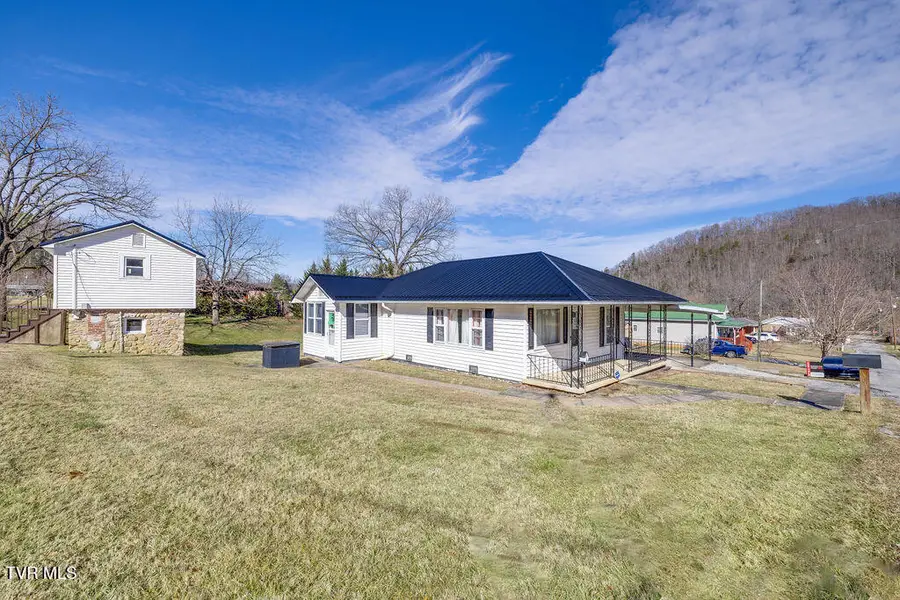270 Roberts Lane, Erwin, TN 37650 - #2