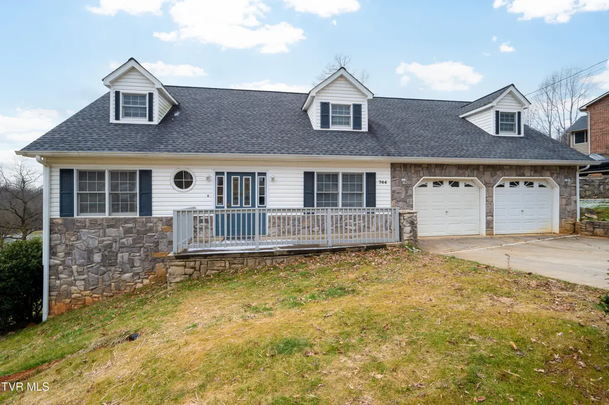 744 Stuffle Street, Kingsport, TN 37660 - #1
