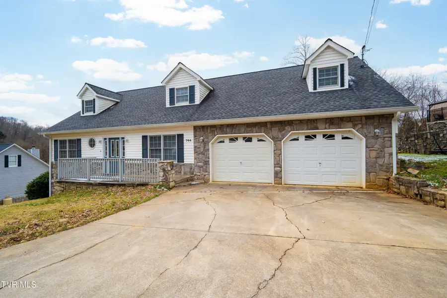 744 Stuffle Street, Kingsport, TN 37660 - #2