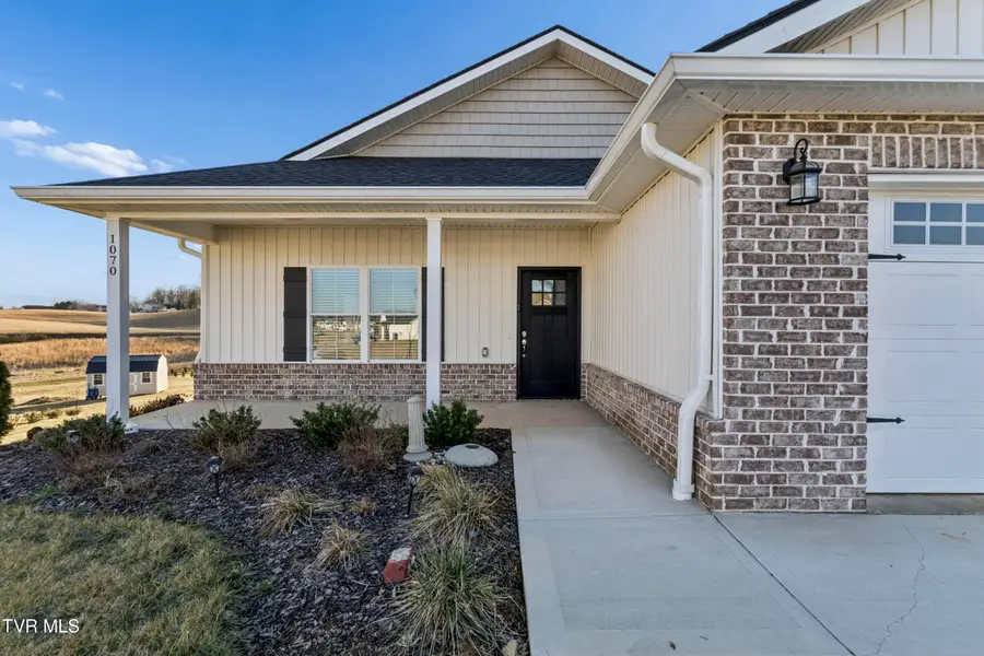 1070 Cabot Cove, Jonesborough, TN 37659 - #2