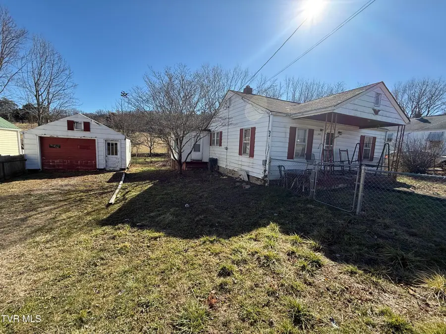 163 Ruby Avenue, Elizabethton, TN 37643 - #2
