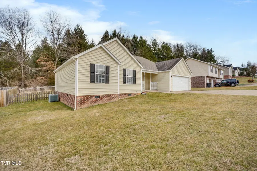 1019 Fox Meadows Circle, Bluff City, TN 37618 - #3