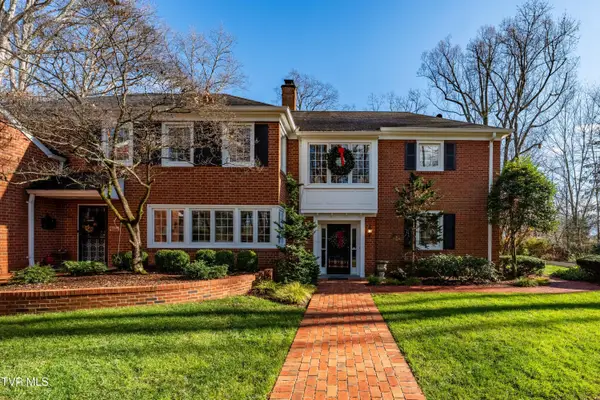 5 Llewellyn Wood, Johnson City, TN 37601