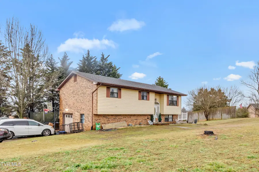 935 Ragle Street, Church Hill, TN 37642 - #3