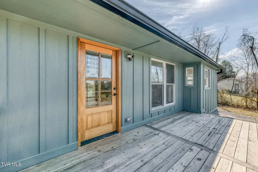 438 Hartshaw Drive, Greeneville, TN 37743 - #2