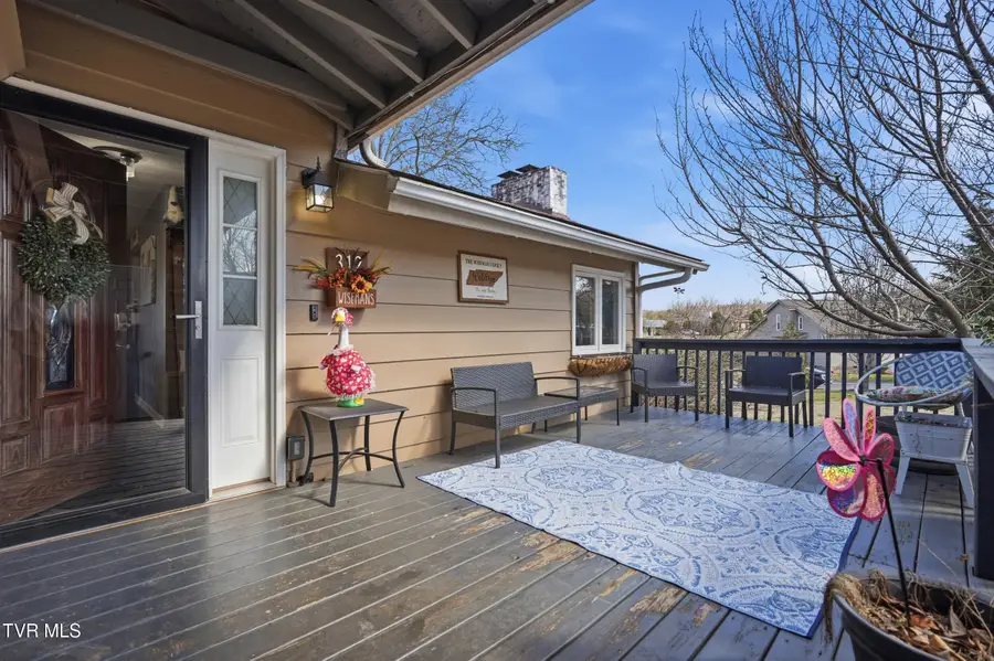 312 Thistlewood Drive, Kingsport, TN 37663 - #3