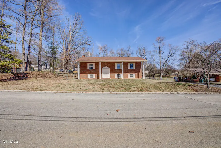 1806 Dellwood Circle, Greeneville, TN 37745 - #2