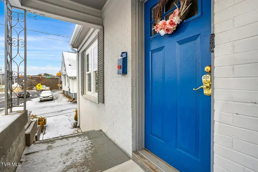 807 Weaver Pike, Bristol, TN 37620 - #3