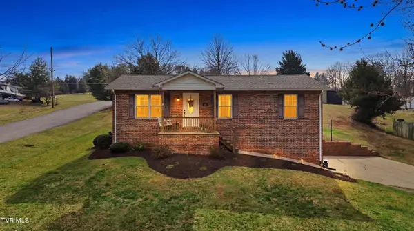 102 Clovercroft Drive, Jonesborough, TN 37659