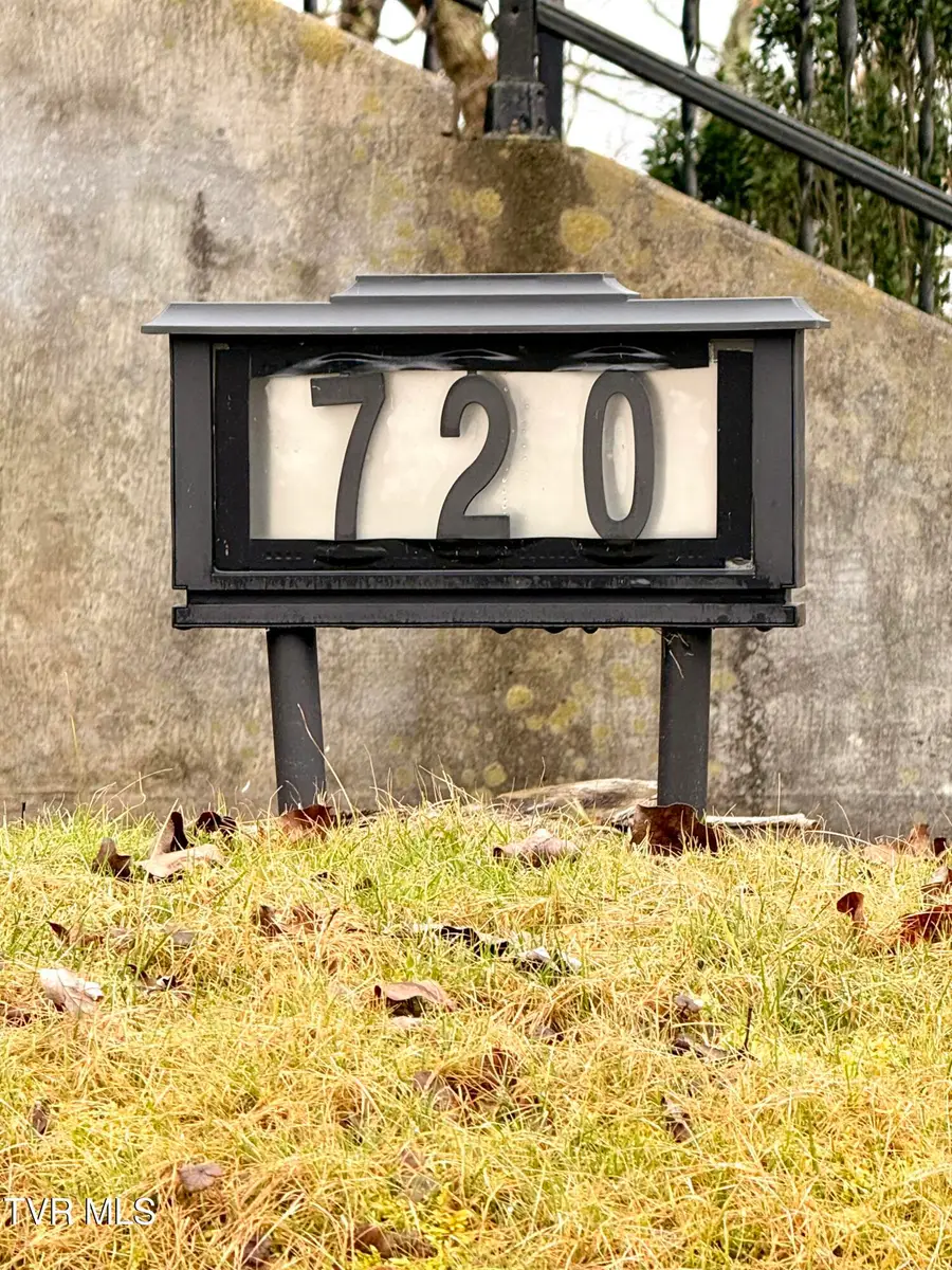 720 East Front Street, Coeburn, VA 24230 - #2