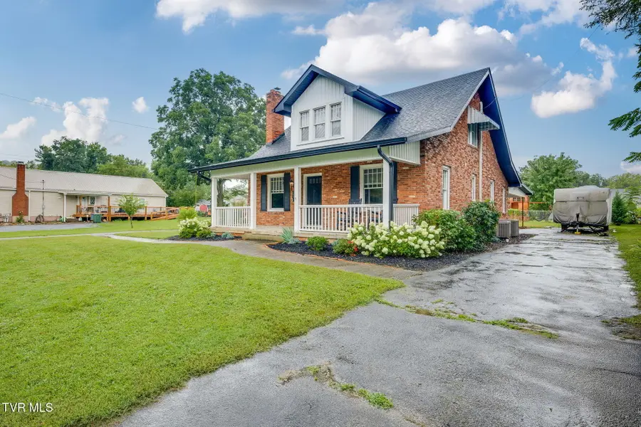 604 Bravo Street, Elizabethton, TN 37643 - #2