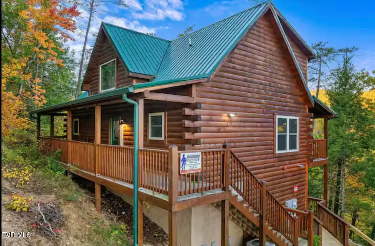 3204 Choctaw Hill Way, Pigeon Forge, TN 37863 - #1