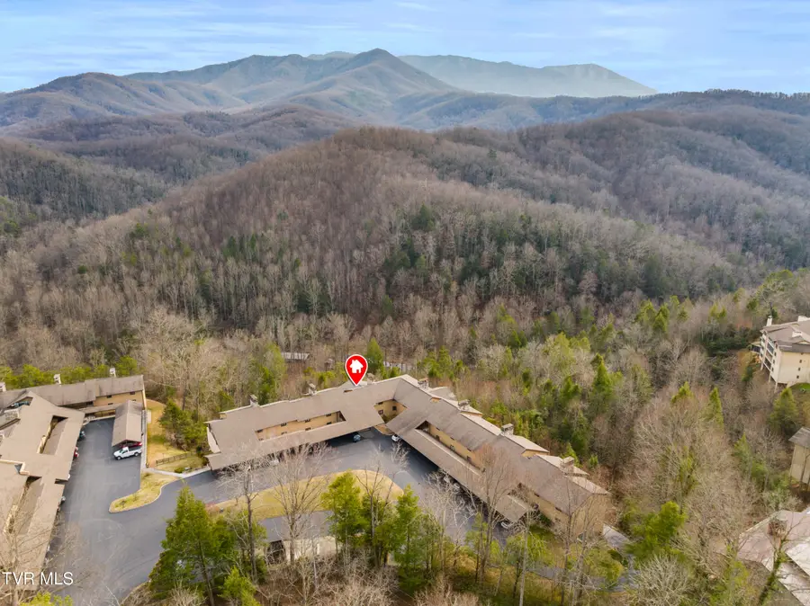 1824 Oriole Road #Apt 305, Gatlinburg, TN 37738 - #2