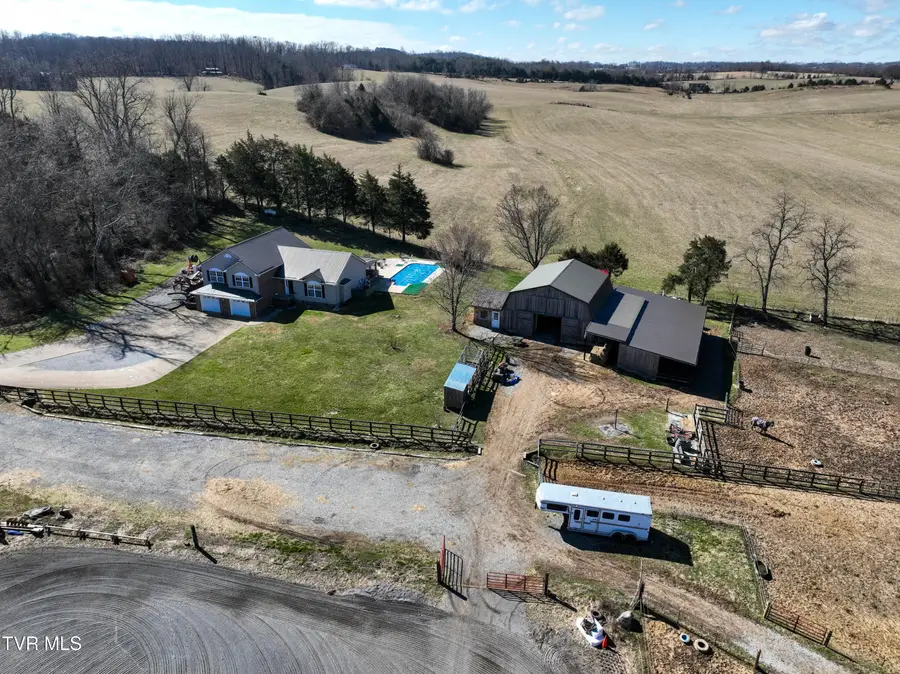 193 West Harmony Acres Drive, Jonesborough, TN 37659 - #2