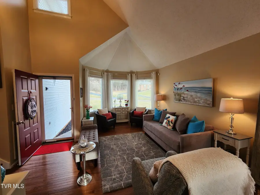 15512 Woodstone Circle, Bristol, VA 24202 - #2