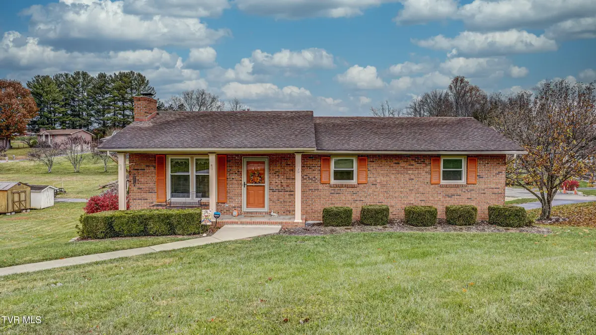 415 Heritage Drive, Bristol, VA 24201 - #1