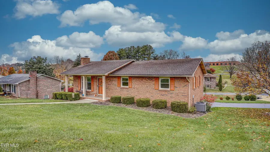 415 Heritage Drive, Bristol, VA 24201 - #2