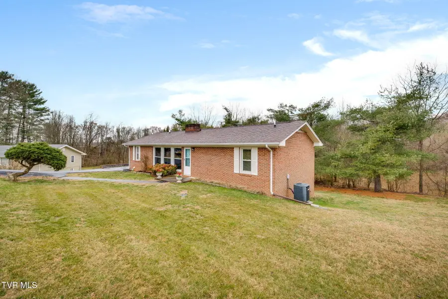 157 Hawk Street, Blountville, TN 37617 - #2
