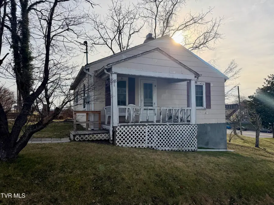 624 Maple Street, Bristol, VA 24201 - #2