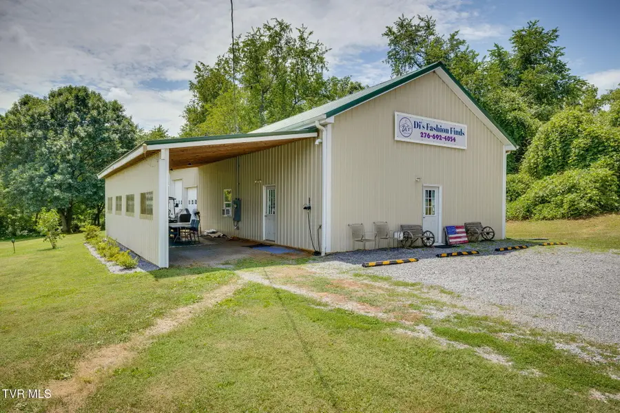 2588 Carters Valley Road, Surgoinsville, TN 37873 - #3