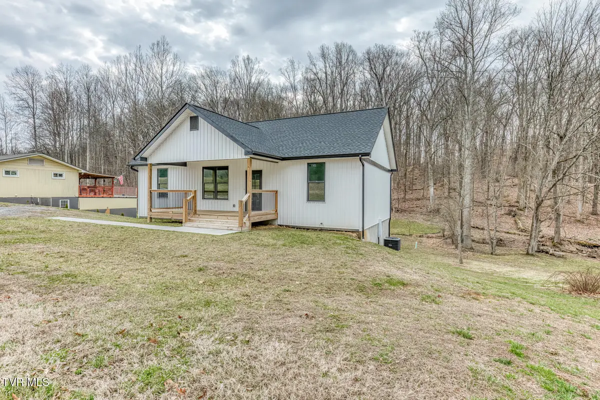 1430 East Cedar Street, Bristol, TN 37620 - #1