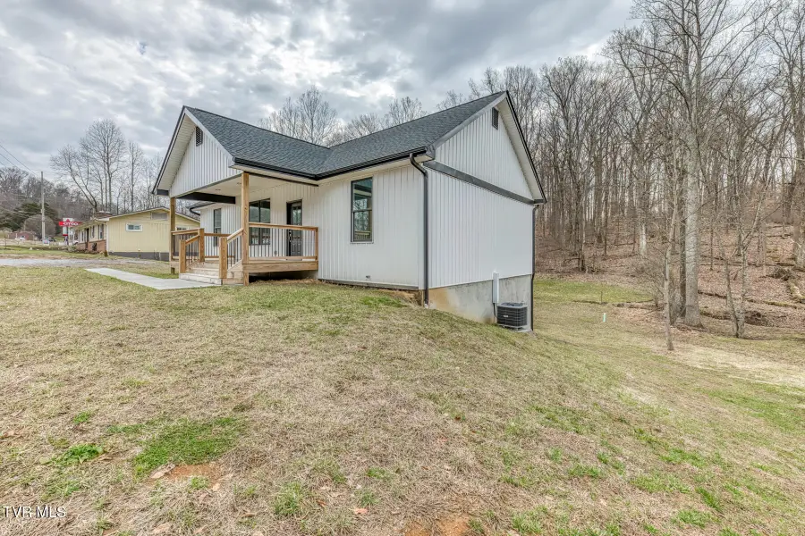 1430 East Cedar Street, Bristol, TN 37620 - #2