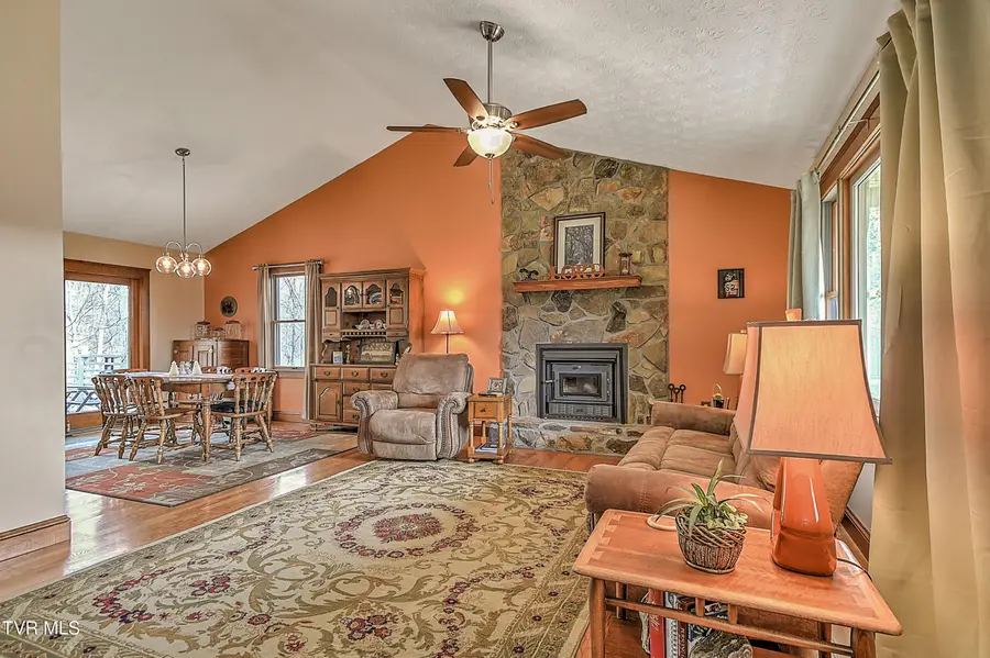 188 Old Milligan Highway, Johnson City, TN 37601 - #2