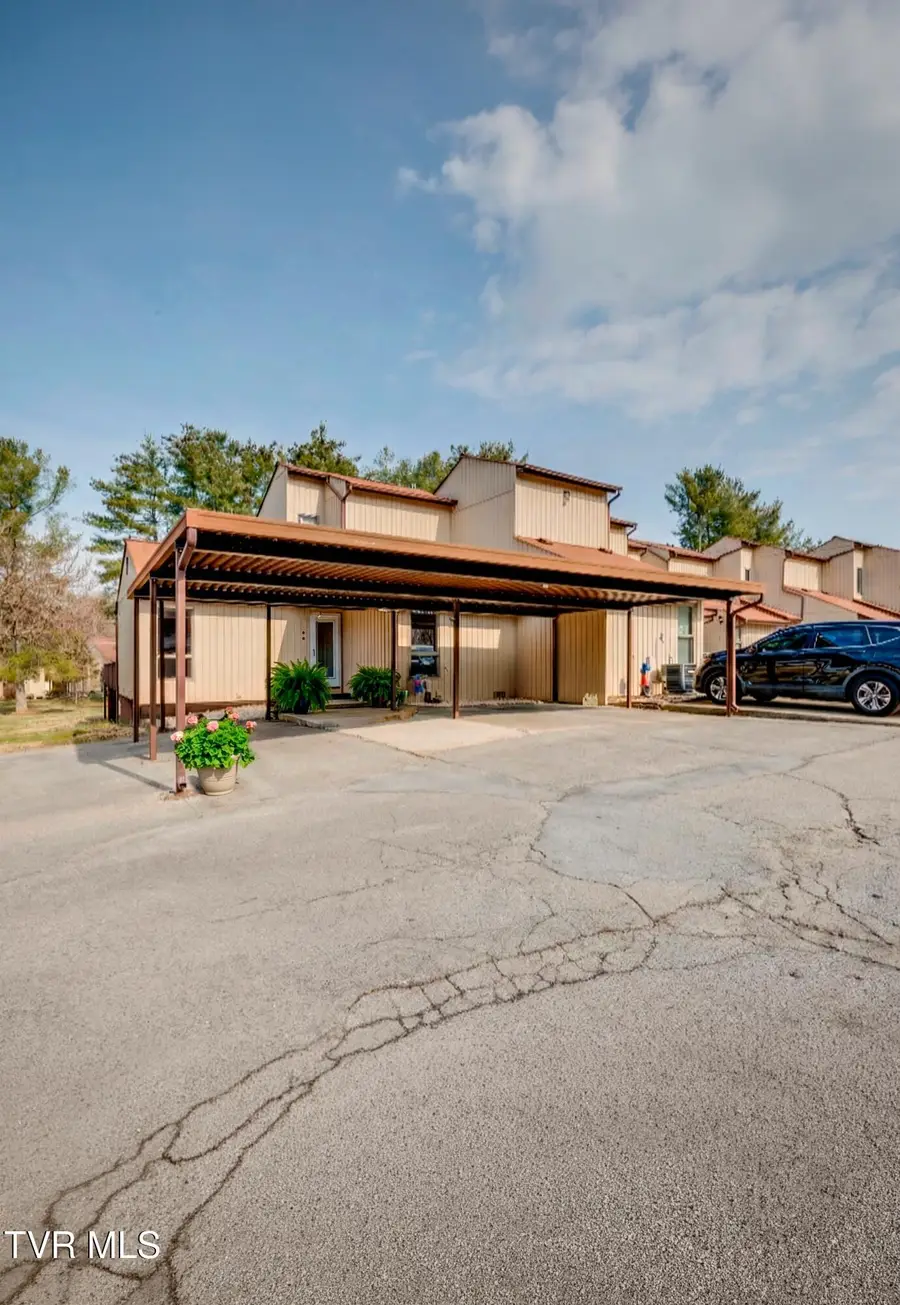 780 Hamilton Road #Apt F1, Blountville, TN 37617 - #2