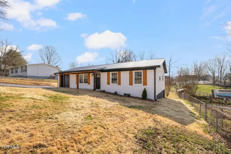 137 Meadow Lark Lane, Bluff City, TN 37618 - #2