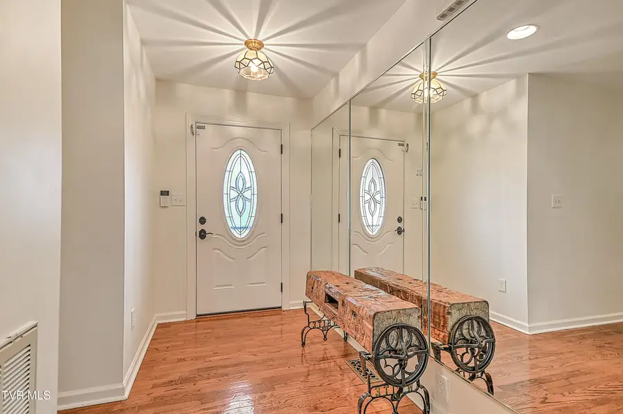 113 Fox Hall Circle, Bristol, TN 37620 - #3