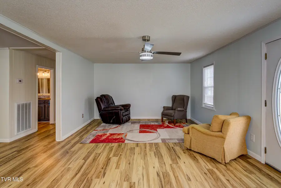 121 Smith Avenue, Erwin, TN 37650 - #2