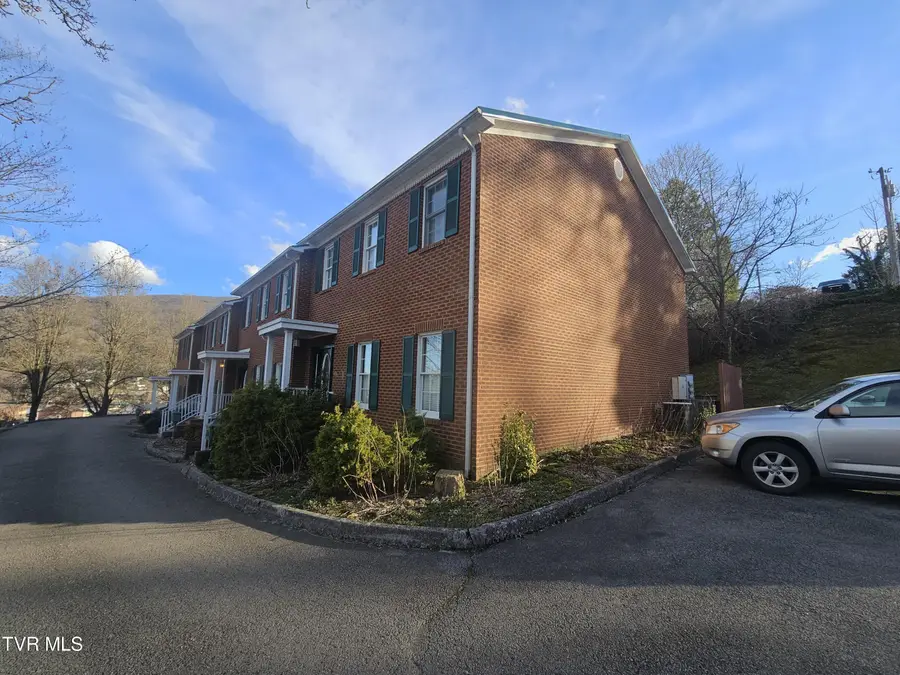 700 A Northwest The Terrace Street, Norton, VA 24273 - #2