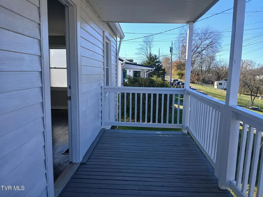 136 Beaver Street #1, Bristol, VA 24201 - #2